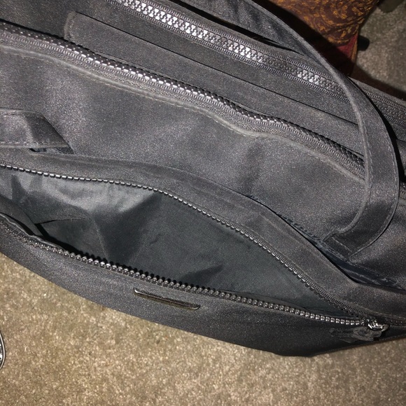 Kenneth Cole Reaction laptop/brief case - Picture 11 of 13